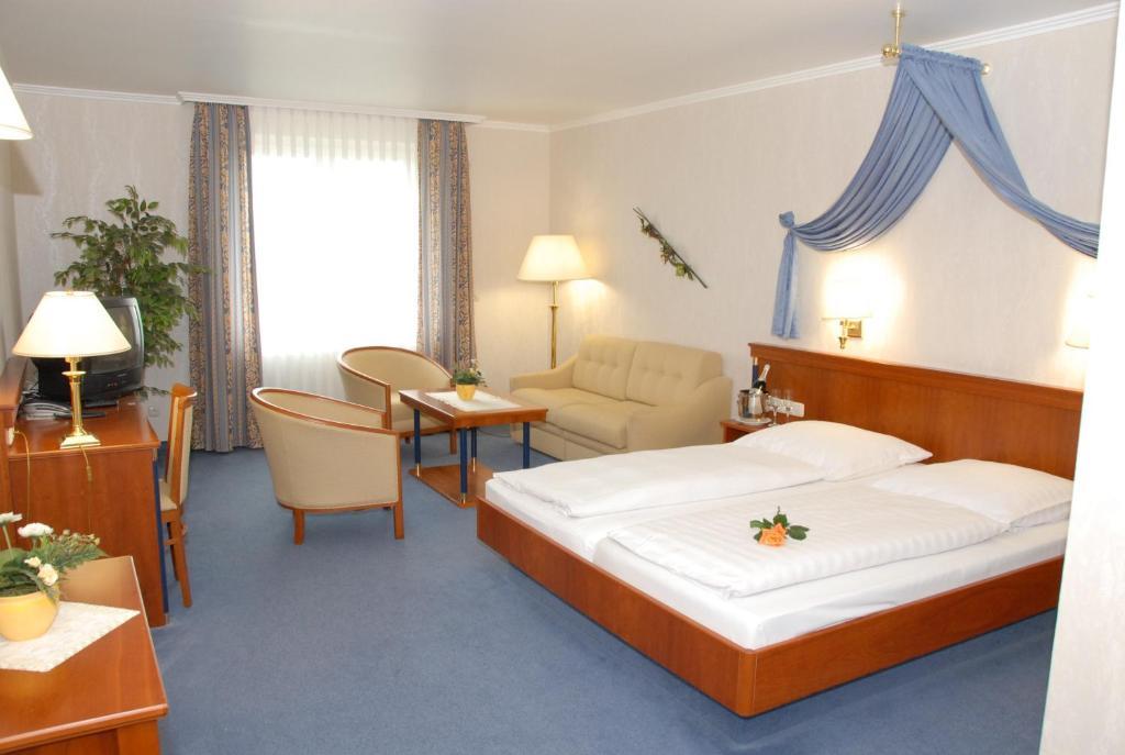 Hotel Pfeffermuehle Borchen Rum bild