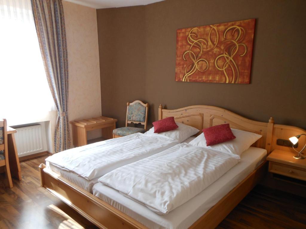 Hotel Pfeffermuehle Borchen Rum bild