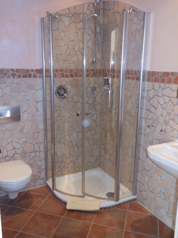Hotel Pfeffermuehle Borchen Rum bild